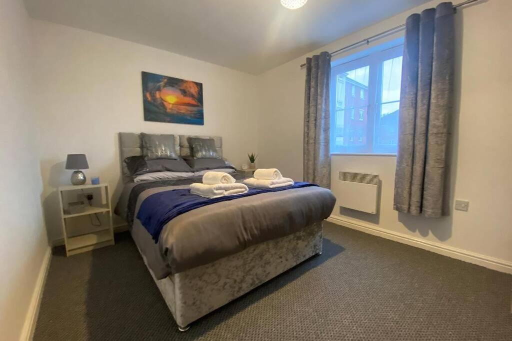 The Onyx Suite - 1 Bed Apartment W/ Free Parking Кардиф Екстериор снимка